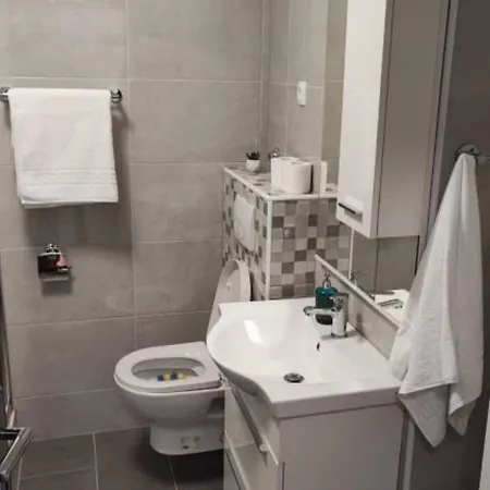 One Bedroom With Balcony Apartman *