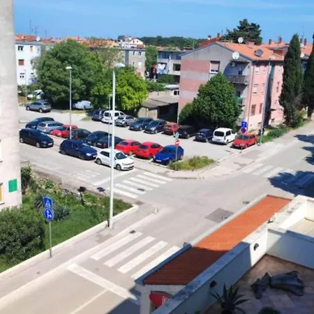 Lägenhet One Bedroom With Balcony Pula