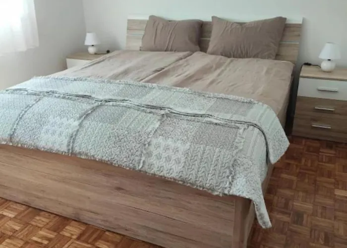 One Bedroom With Balcony Апартаменты Пула